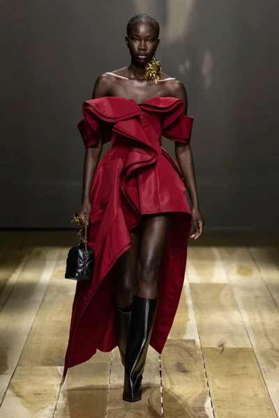 Look 22